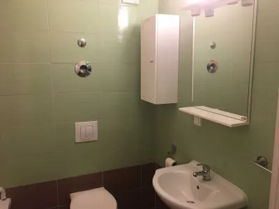 Garsoniera Avantgarden 3 ,mobilata -utilata,80500 Euro - foto 5