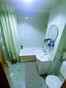 Apartament 3 camere Tractorul,139900 Euro - foto 5