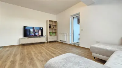 Apartament 2 camere Tractorul Maurer-Villas,mobilat-utilat lux,parcare subterana149000 Euro - Brasov