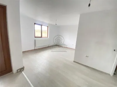 Casa 3 camere baie bucatarie, Voinesti Iasi/ la cheie/ gaz/apa/curent - foto 9