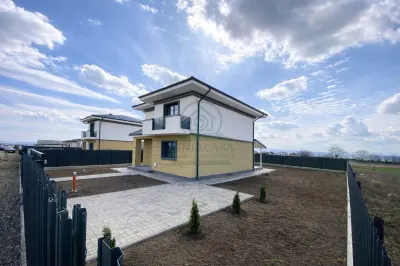 Casa Miroslava Valea Ursului 500 mp teren / CANALIZARE - foto 2