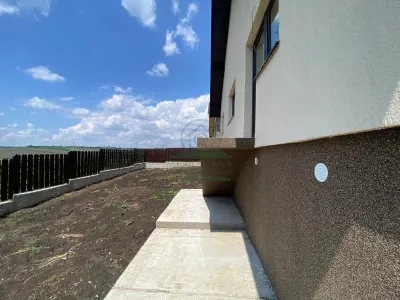 Casa 4 camere Miroslava Iasi 500 mp teren CANALIZARE - foto 4