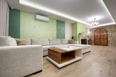 Casa de vanzare Valea Ursului Miroslava/ 1000 mp teren/ GARAJ/ CRAMA - foto 5