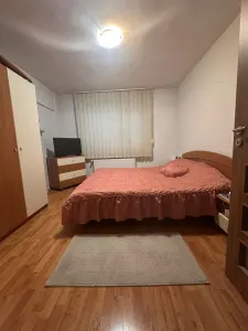 3 CAMERE BARTOLOMEU - Brasov