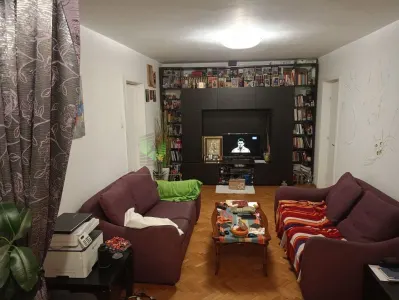 Apartament 3 camere semidecomandat de vanzare GARII - foto 5