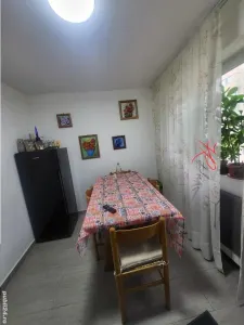Vanzare apartament 4 camere Tei, complet renovat si mobilat - foto 6