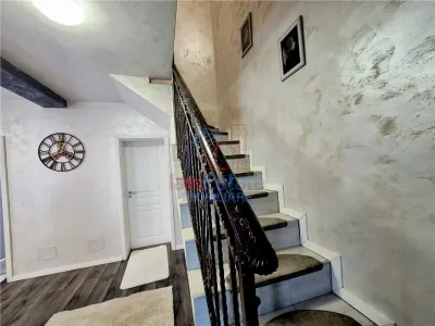 Casa in Bucium la pret de apartament - foto 4