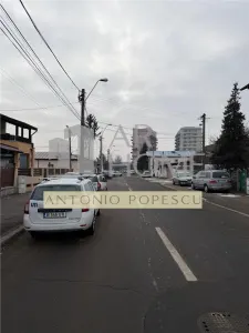 Casa, anexe si teren, in Ploiesti, zona Lupeni. - foto 2