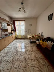 Inchiriere casa 4 camere plus dependinte in Ploiesti, zona ultracentrala - foto 11
