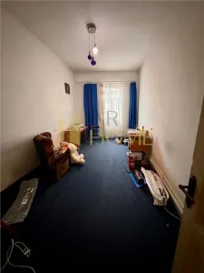 Inchiriere casa 4 camere plus dependinte in Ploiesti, zona ultracentrala - foto 10