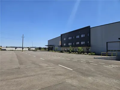 Spatiu Industrial - 2500 mp - Logistica - Productie - Depozitare - Distributie - foto 7