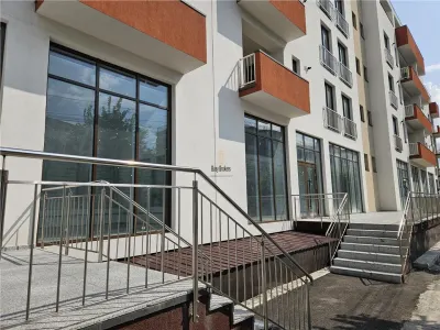 Spatiu Comercial - 75 mp - Balanta - Clinica Medicala - Showroom - Comert - Servicii - foto 5
