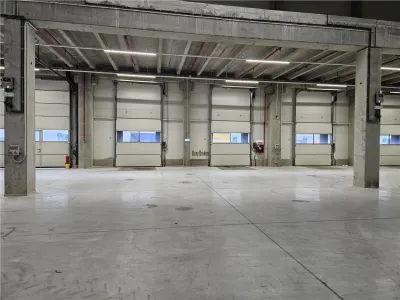 Spatiu Industrial - 3500 mp - Logistica - Productie - Depozitare - foto 4