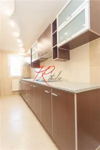 Vanzare apartament 2 camere renovate, Teiul Doamnei - foto 3