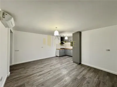 Apartament 4 camere pentru birouri sau rezidential, Albert Ploiesti - foto 2