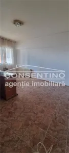 Se vinde imobil cu 4 camere , etaj 1, liber, in cart. Micro 5 - foto 3