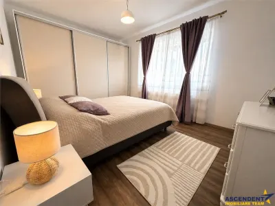 Apartament 3 camere, mobilat, echipat, terasa, Tractorul, Brasov - Brasov
