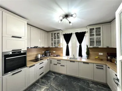 Vila cu stil si confort modern | Finisaje Premium | Teren generos - foto 6