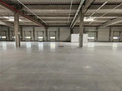 Spatiu Industrial - 1300 mp - Productie - Depozitare - Distributie - foto 3