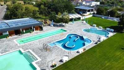 Video | Complex Aqua Park si zona de Agrement | 29552 mp - foto 6