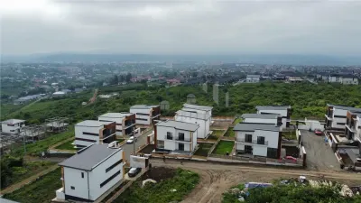 Teren Intravilan Valea Adanca Miroslava - foto 5