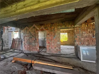 Casa cu etaj la rosu, Cicarlau , zona centrala - foto 6