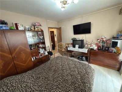 VIDEO | Apartament cu 2 camere decomandat | Micro 17 - foto 8