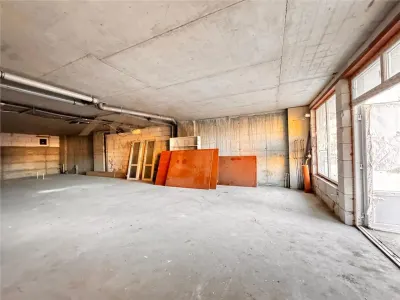 Inchiriere spatiu comercial, zona Hotel  Europa - foto 2