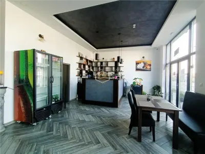 VIDEO | Spatiu comercial - 163 mp | Magazin, Showroom, Clinica | Semicentral - foto 4