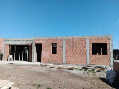 Valea Lupului CASA PARTER 4cam sc=115mp TEREN 380mp toate utilitatile - foto 3