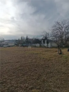 Bucium Paun central TEREN 3500mp la asfalt cu toate utilitatile - foto 2