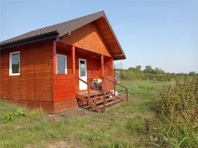 Tomesti - Cabana din lemn si Teren 1008mp intravilan - foto 2