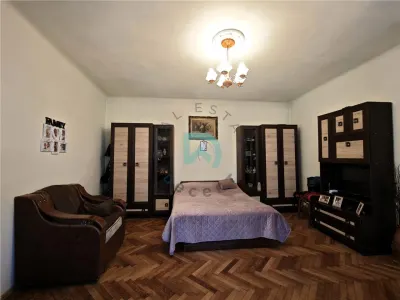 Apartament in casa   Piata Unirii Brasov - foto 8