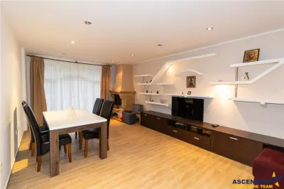 Vila distincta, panorama urbana, amplasare de top, Zarnesti, Brasov - foto 2