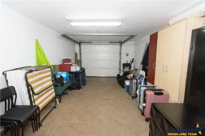 Vila distincta, panorama urbana, amplasare de top, Zarnesti, Brasov - foto 14