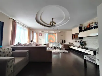 Inchiriez Casa, Primaverii,  Sanpetru - foto 4