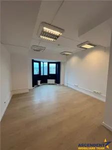 Spatiu de birouri renovat, Centrul Civic, Brasov - foto 20