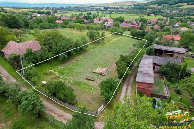 FILM! 2.660 mp intravilan,un colt de liniste, recomandat rezidential investitional,Cernat - foto 8
