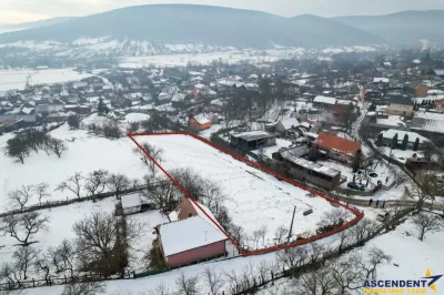 Film! 2.700 mp:refugiu al linistii si oportunitatii imobiliare,Cernat,Sfantu Gheorghe - foto 2