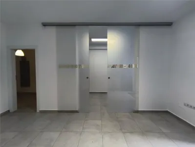 Spatiu Comercial Maurer  Loc De parcare Terasa - foto 3