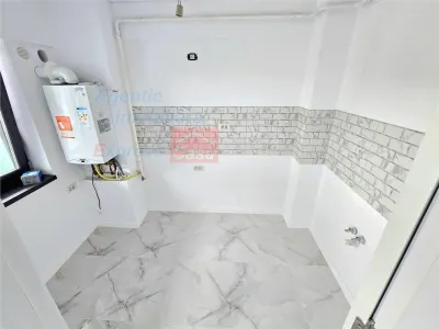 Pacurari, apartament 3 camere, etaj 1 - foto 2