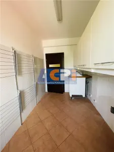 VANZARE VILA 8 CAMERE 652 mp teren zona Sisesti Sector 1 - foto 17