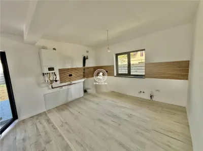 Case vile  de vanzare Vorovesti-Miroslava - foto 11