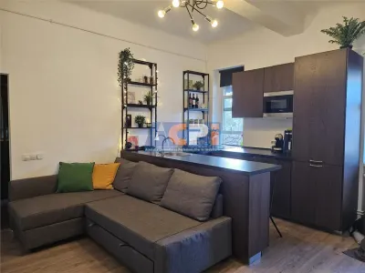 Apartament de Închiriat în Piața Romană - Locație Centrală - foto 3