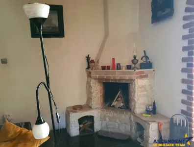 Casa cu 6 camere, zona Voiniceni - foto 5