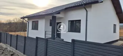 Vila P+M cu 3 camere si 470mp teren - de vanzare in Ciurbesti - Miroslava