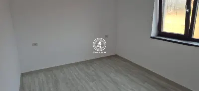 Vila P+M cu 3 camere si 470mp teren - de vanzare in Ciurbesti - foto 8