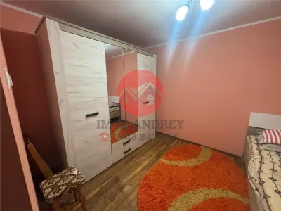 Casa 3 camere cu terasa, renovata, cartierul Nou, zona linistita - foto 7