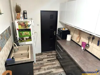 Apartament cu 3 camere, luminos, Astra Brasov - foto 5