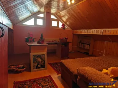 Casa cu gradina, piscina  si alte facilitati, Tarlungeni, Brasov - foto 7